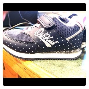 OshKosh B’gosh child size 7